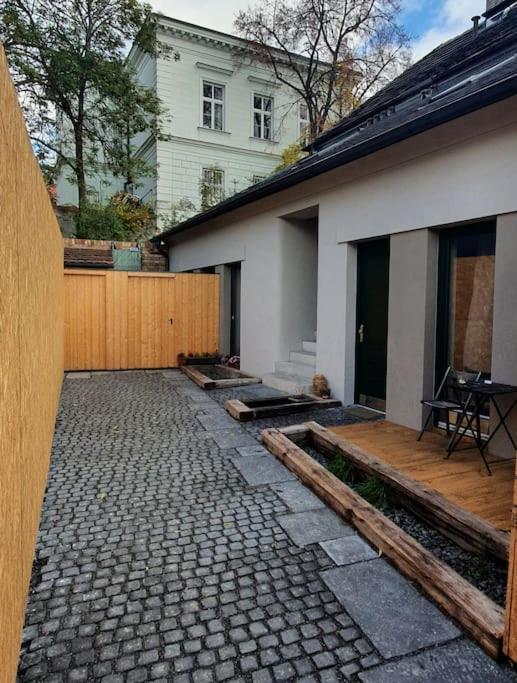 Cozy Friendly Place With Free Parking 布拉格 外观 照片